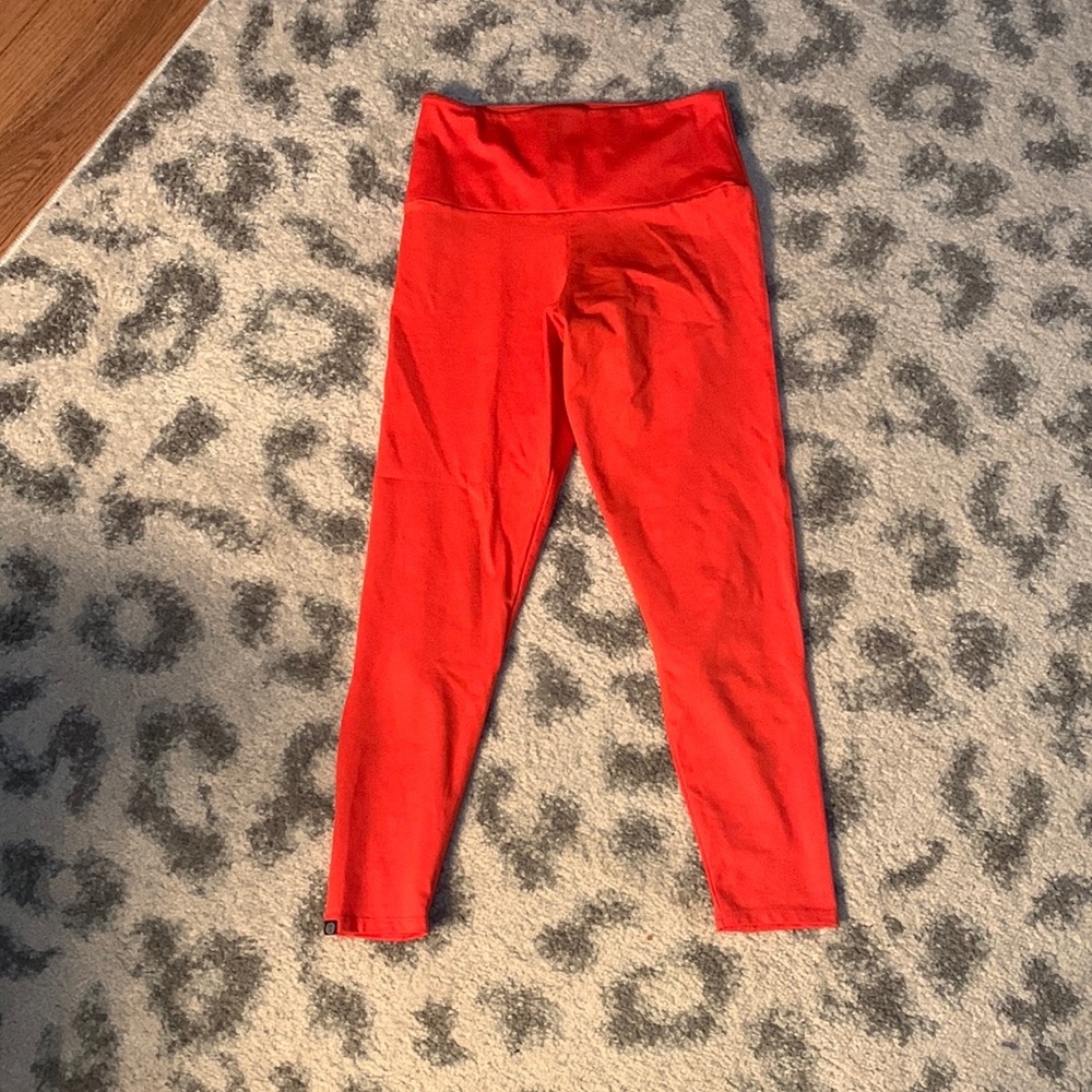 Onzie Flow Leggings - Size S/M - Color - Orange/Red